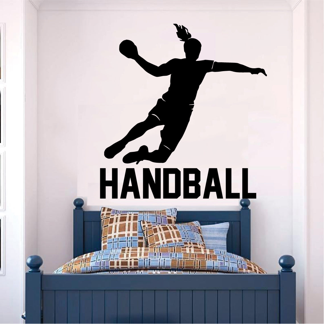 Handball Female player in the game!